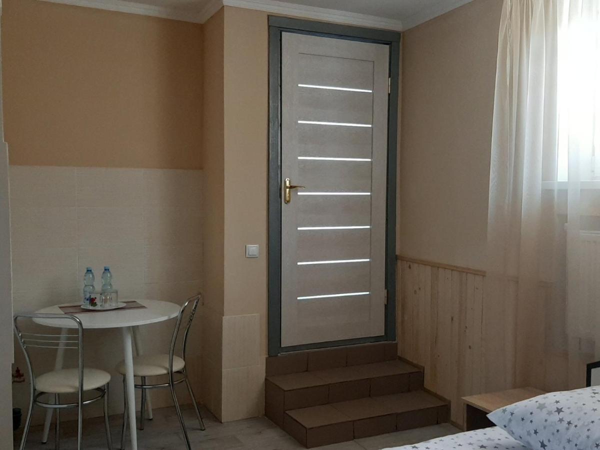 Hotel 7/24 Brovary Eksteriør bilde