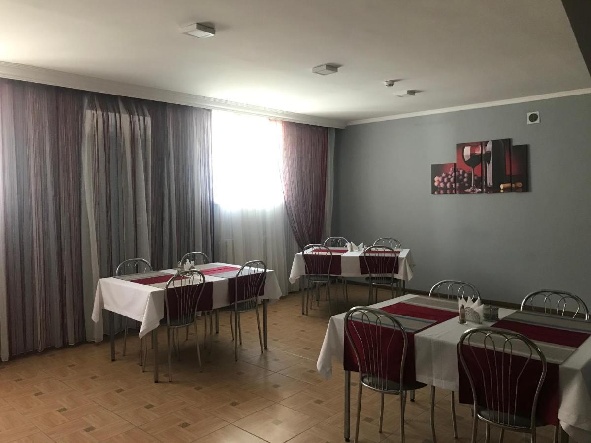 Hotel 7/24 Brovary Eksteriør bilde